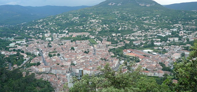 Lodévois et Larzac. Les bus de la Draille relient désormais les villages à Millau et Montpellier