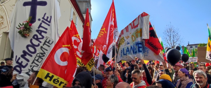 Ganges. Coupure, casseroles, lacrymo et annonces : retour sur la visite présidentielle dans l’Hérault