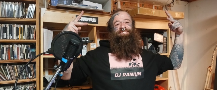 Vivre la nuit – Dj Ranium, herbacée sauvage de la famille des Djeae