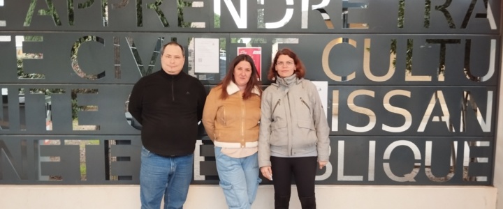 A l’école Jean-Vilar de Clermont-L’Hérault, mobilisation des parents contre une fermeture de classe